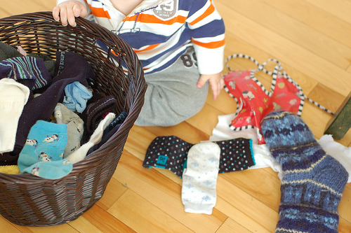 Emptying baskets